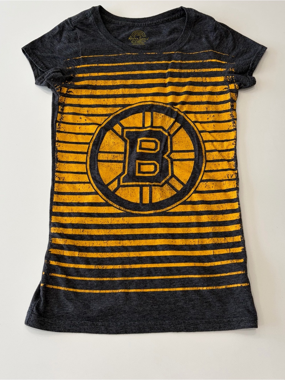 Women’s XS Boston Bruins Graphic Tee